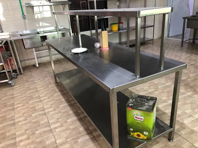 work table with single under shelf manufacturer in india